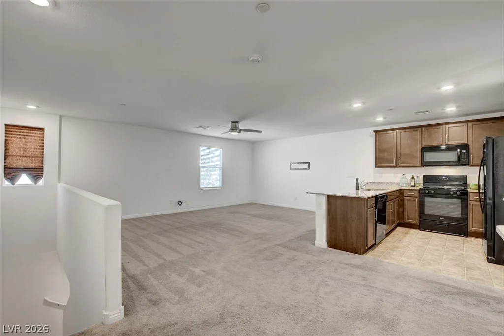 5226 Steep Cliffs, Las Vegas, NV 89115