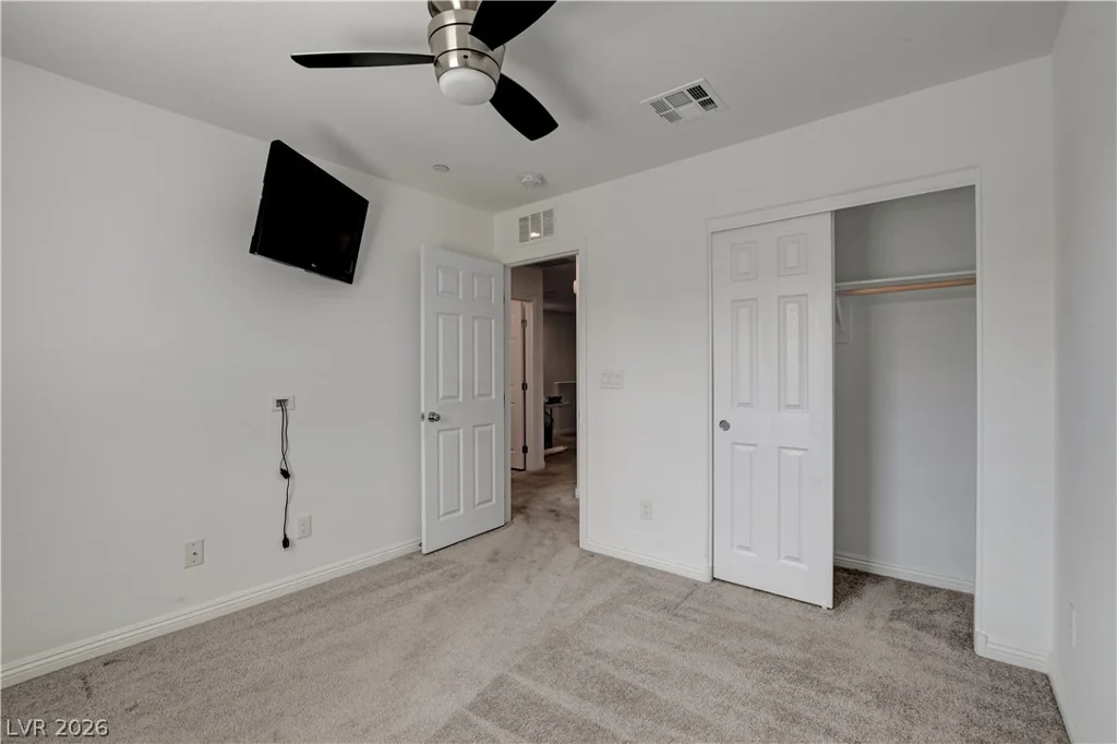 5226 Steep Cliffs, Las Vegas, NV 89115