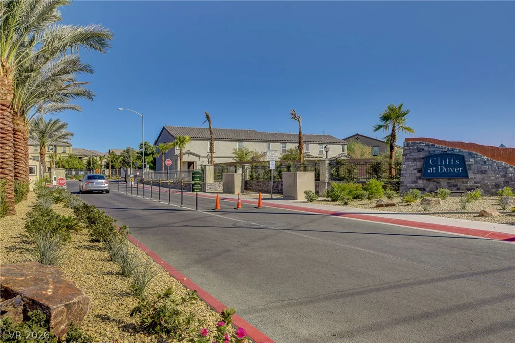 5226 Steep Cliffs, Las Vegas, NV 89115
