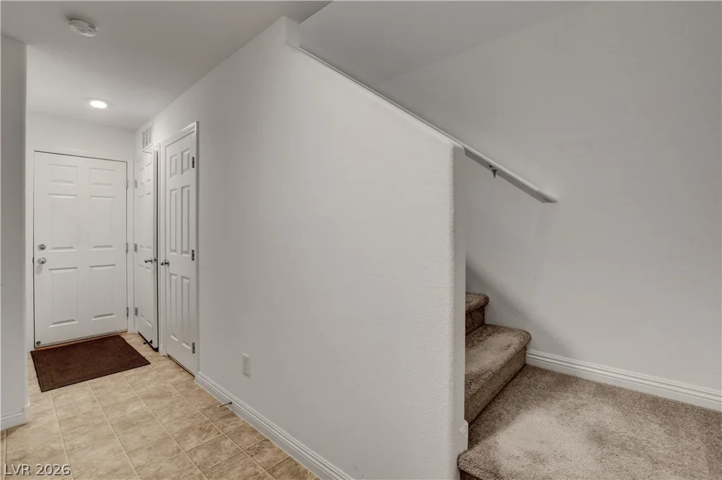 5226 Steep Cliffs, Las Vegas, NV 89115