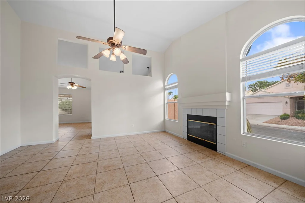 7700 Beach Falls, Las Vegas, NV 89149