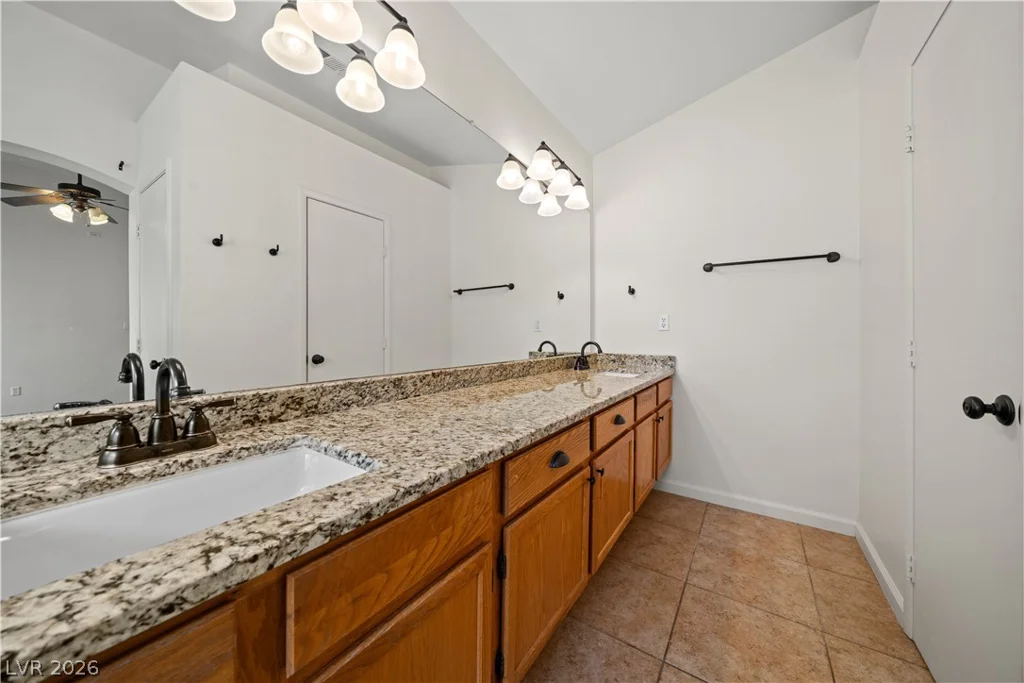 7700 Beach Falls, Las Vegas, NV 89149