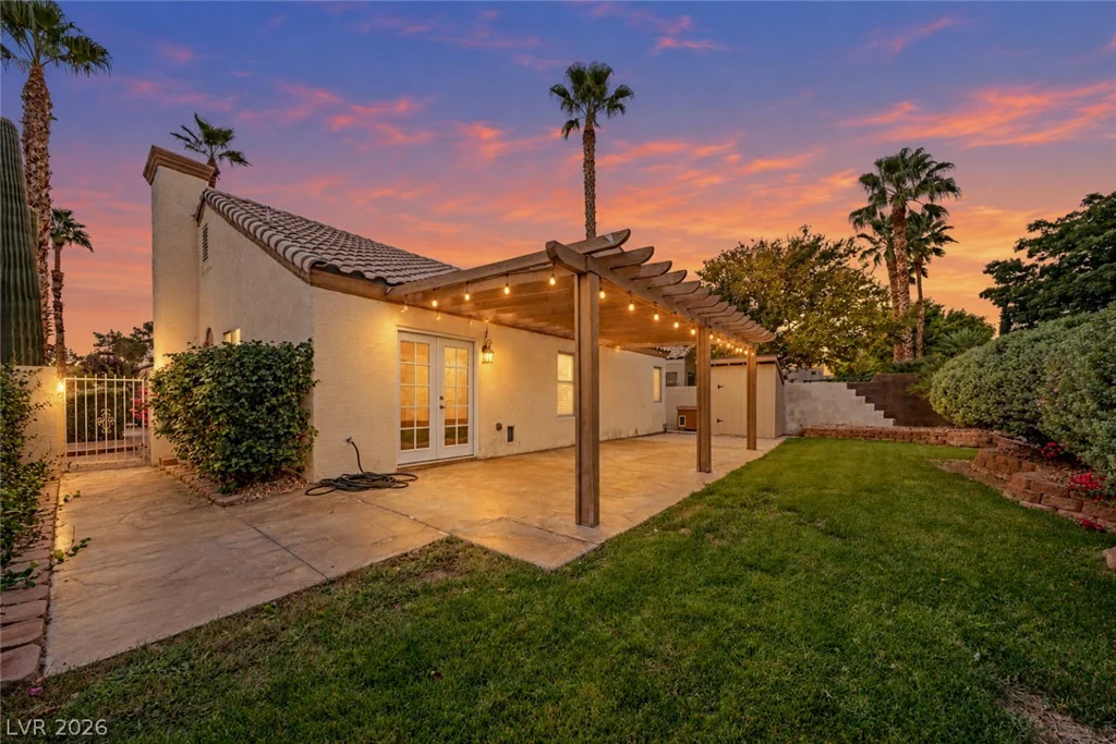 7700 Beach Falls, Las Vegas, NV 89149
