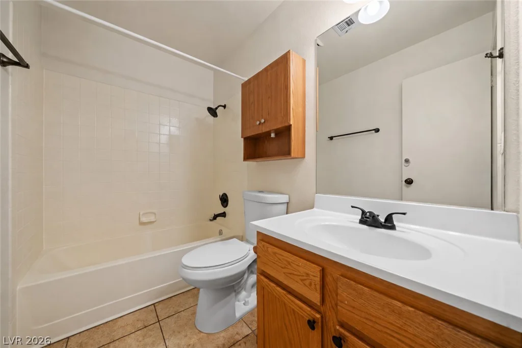 7700 Beach Falls, Las Vegas, NV 89149