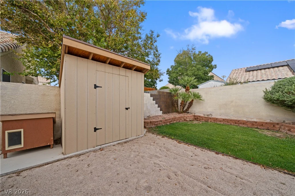 7700 Beach Falls, Las Vegas, NV 89149