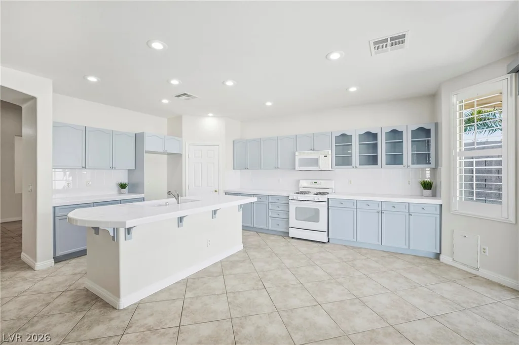9205 Edgeworth, Las Vegas, NV 89123