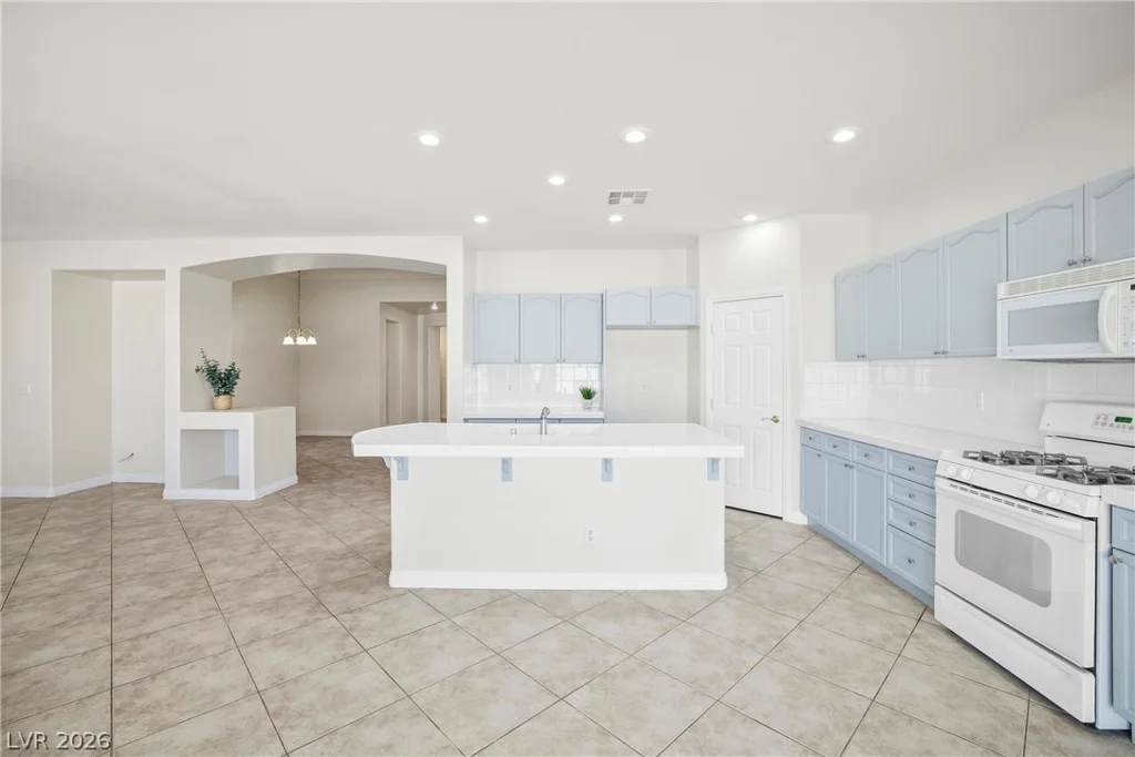 9205 Edgeworth, Las Vegas, NV 89123