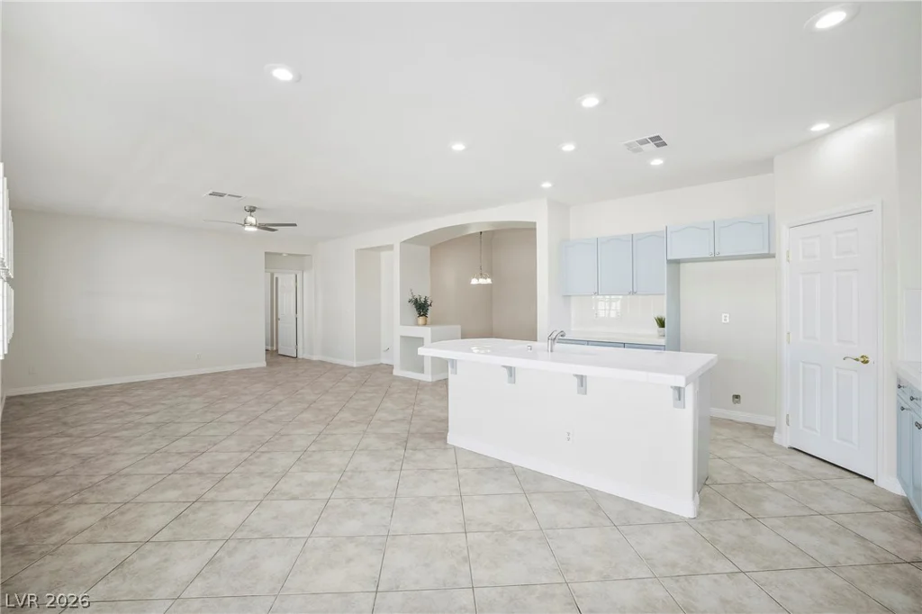 9205 Edgeworth, Las Vegas, NV 89123