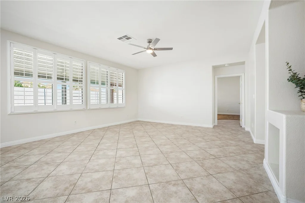 9205 Edgeworth, Las Vegas, NV 89123