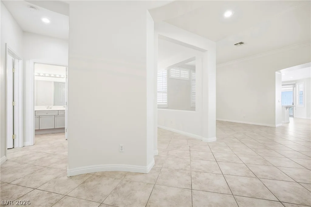 9205 Edgeworth, Las Vegas, NV 89123