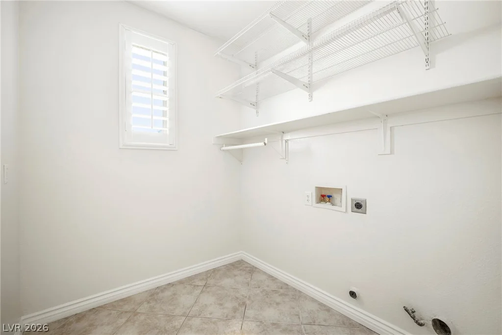 9205 Edgeworth, Las Vegas, NV 89123