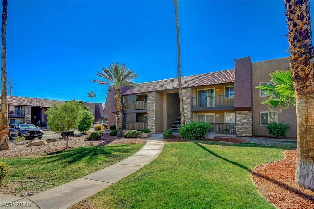 5116 River Glen, Las Vegas, NV 89103