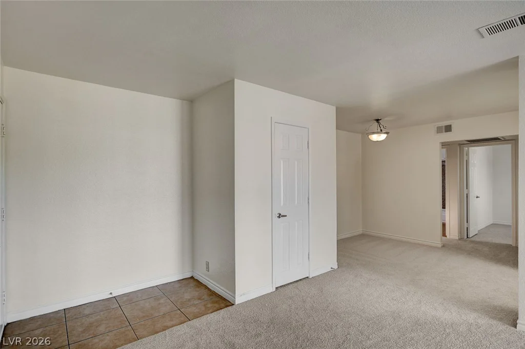5116 River Glen, Las Vegas, NV 89103