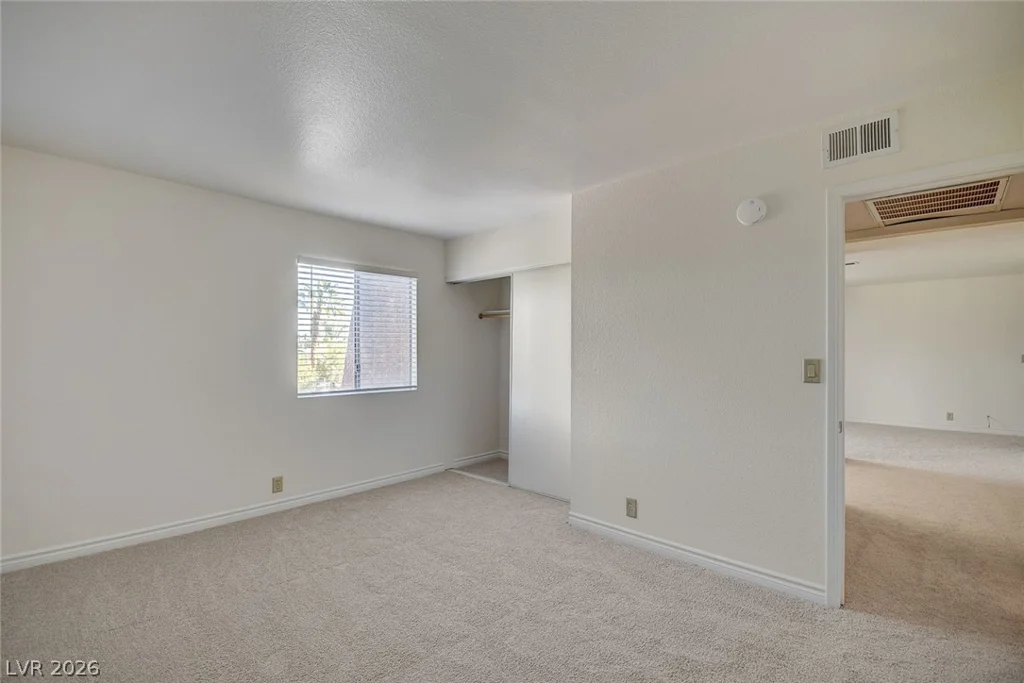 5116 River Glen, Las Vegas, NV 89103