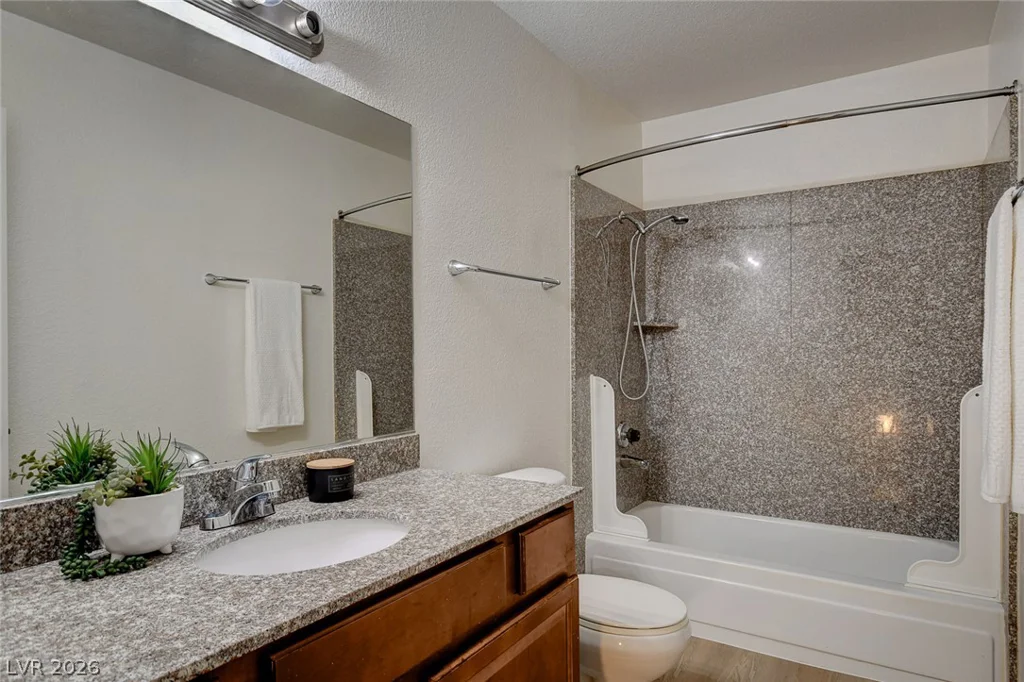 5116 River Glen, Las Vegas, NV 89103