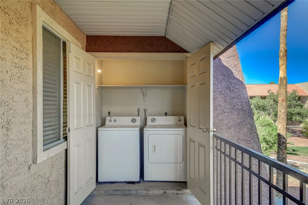 5116 River Glen, Las Vegas, NV 89103