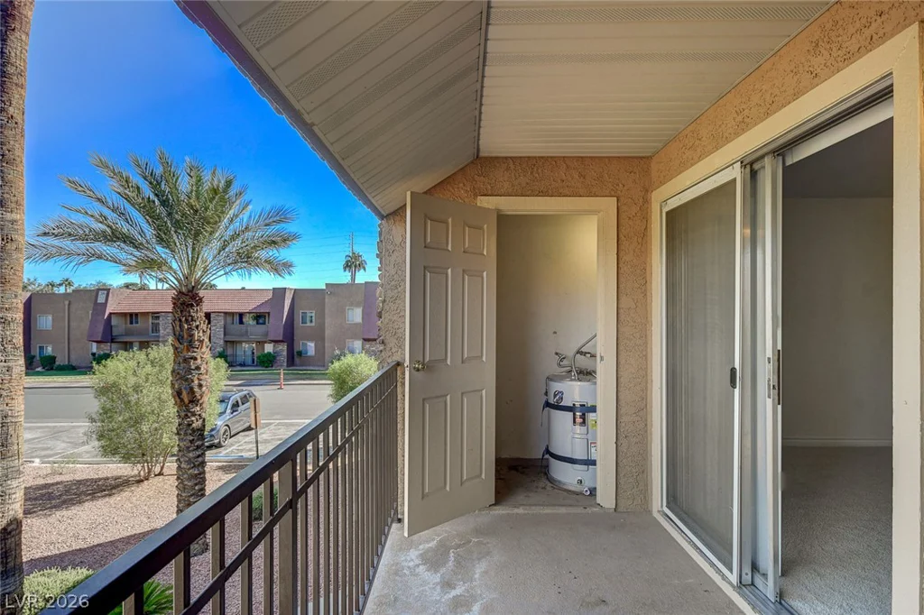 5116 River Glen, Las Vegas, NV 89103