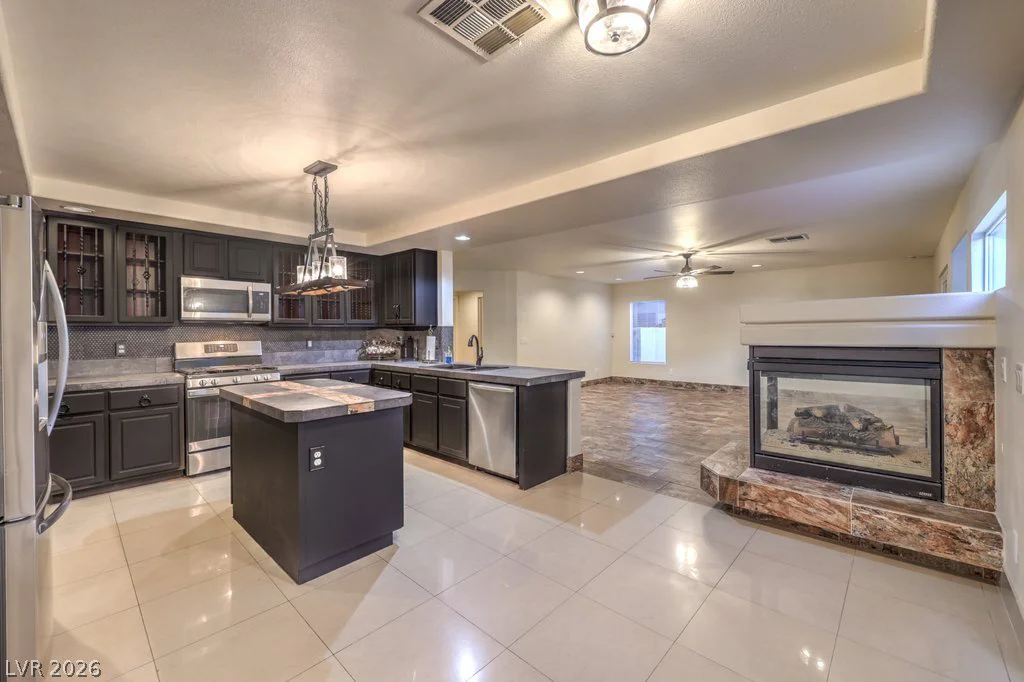 527 Leap Frog, Las Vegas, NV 89183