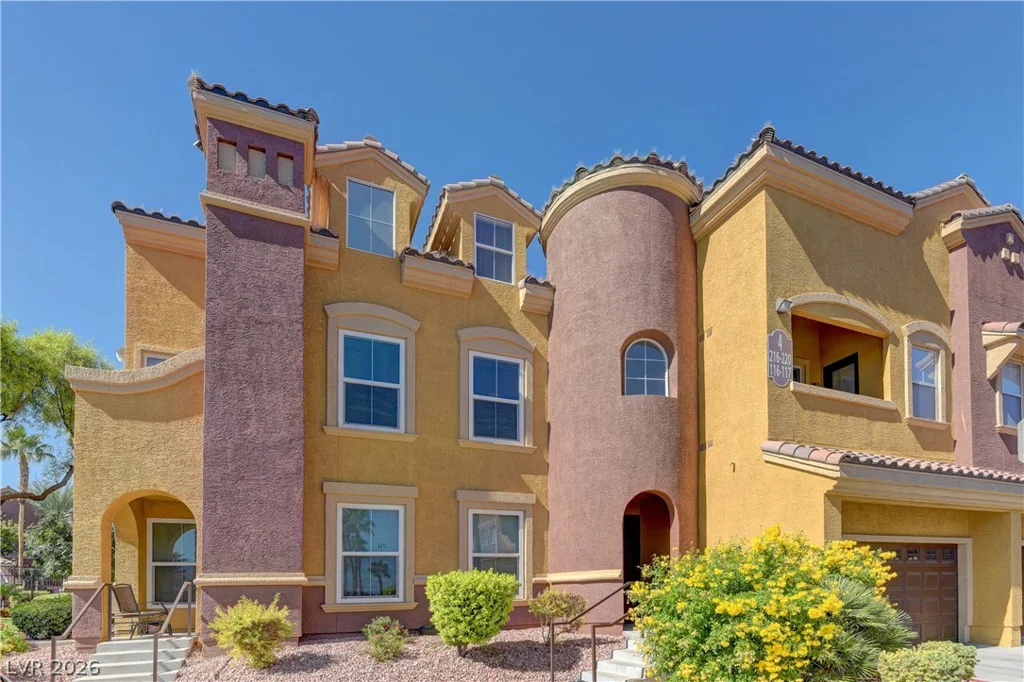 3975 Hualapai, Las Vegas, NV 89129