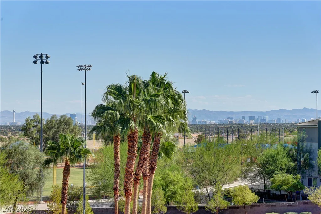 3975 Hualapai, Las Vegas, NV 89129