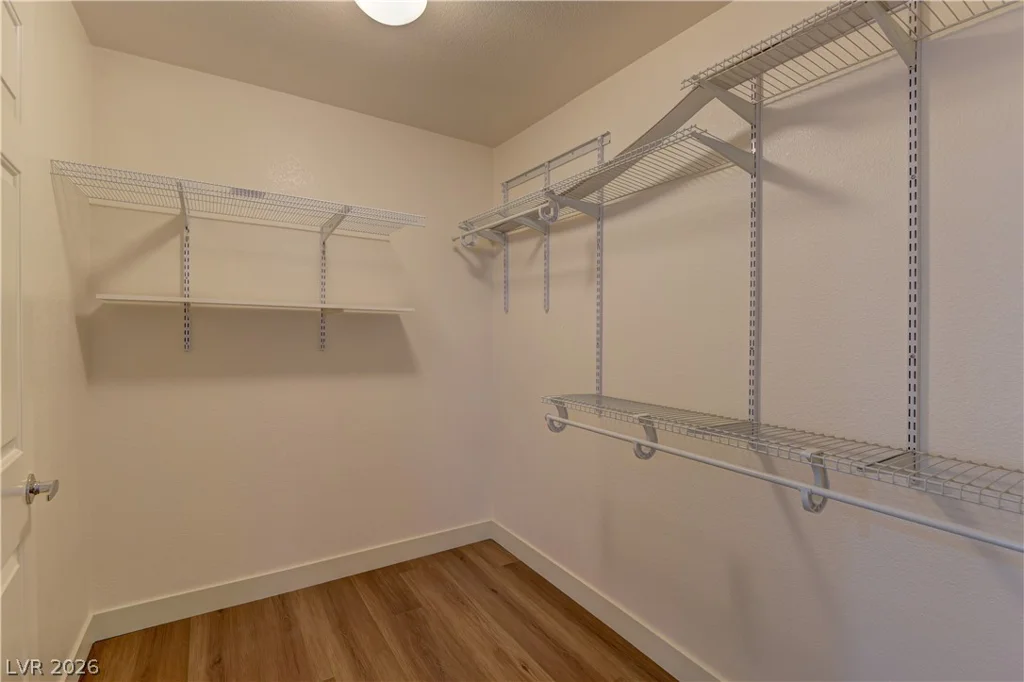 3975 Hualapai, Las Vegas, NV 89129