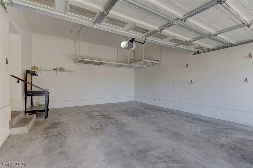 3975 Hualapai, Las Vegas, NV 89129