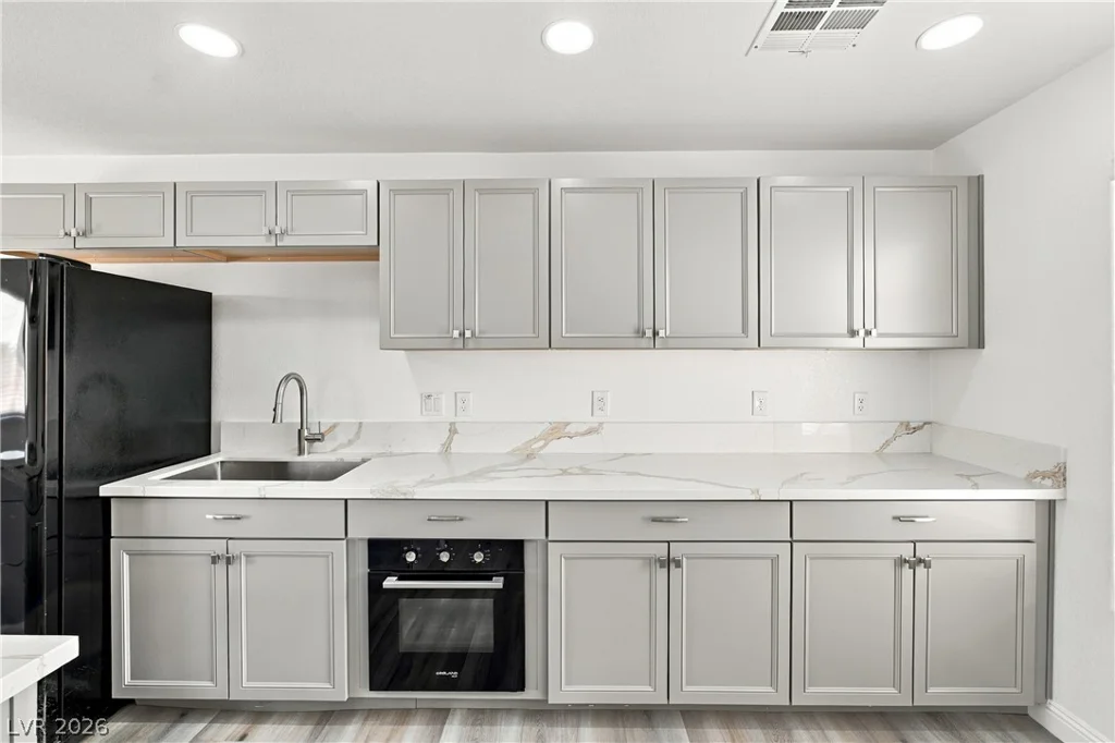 5222 Puma, North Las Vegas, NV 89031