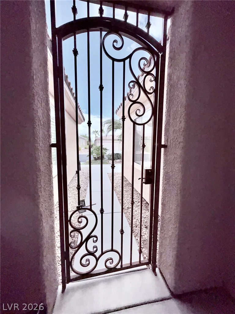 5105 Vincitor, Las Vegas, NV 89135