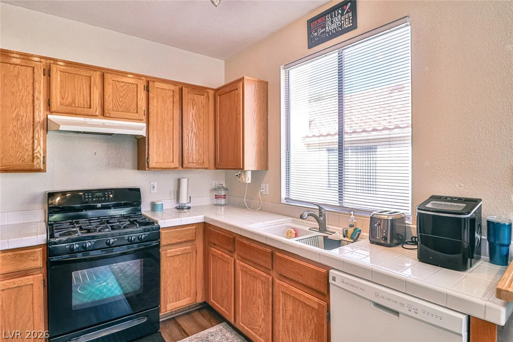 1853 Spangle, Las Vegas, NV 89108