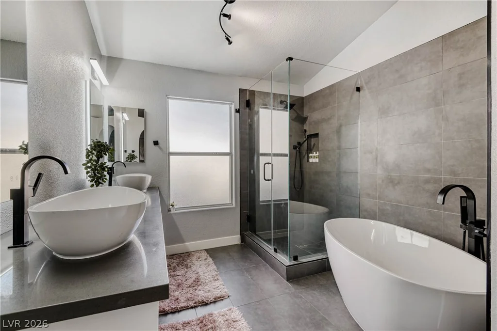 1915 Coralino, Henderson, NV 89074