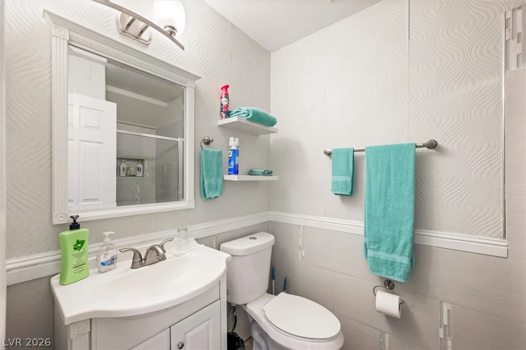1917 Badger Canyon, North Las Vegas, NV 89031