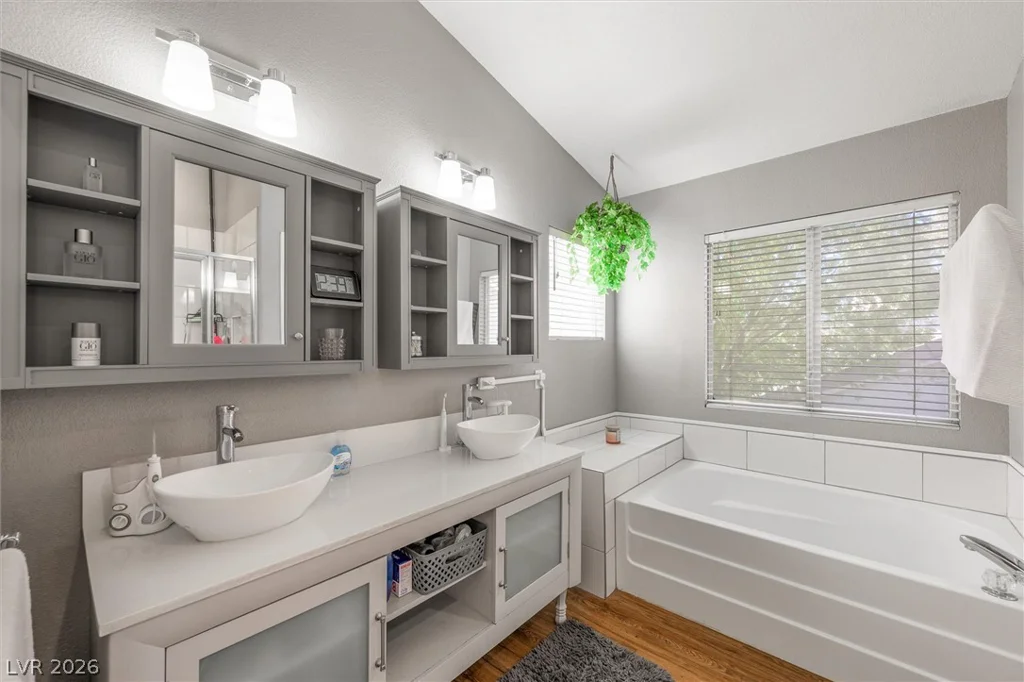 1917 Badger Canyon, North Las Vegas, NV 89031
