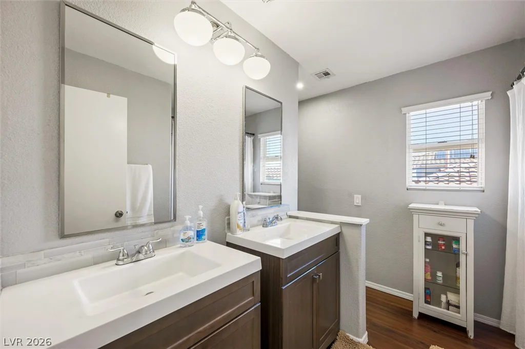 1917 Badger Canyon, North Las Vegas, NV 89031