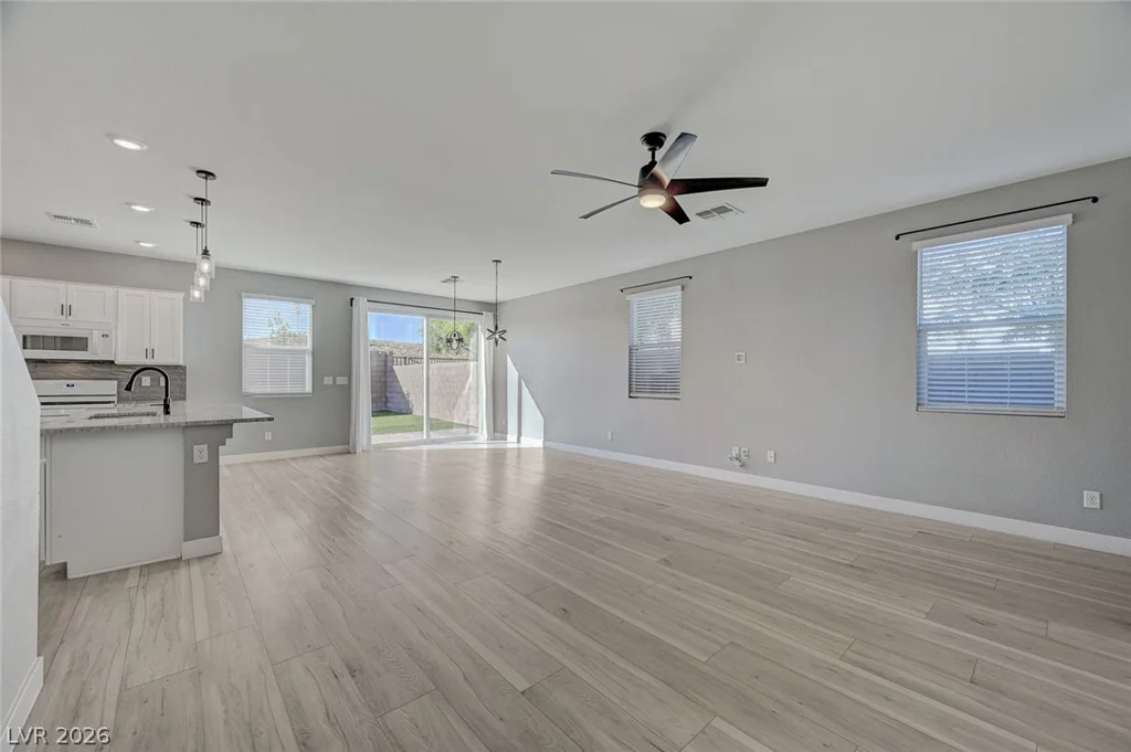 9467 Nottingham Bay, Las Vegas, NV 89178