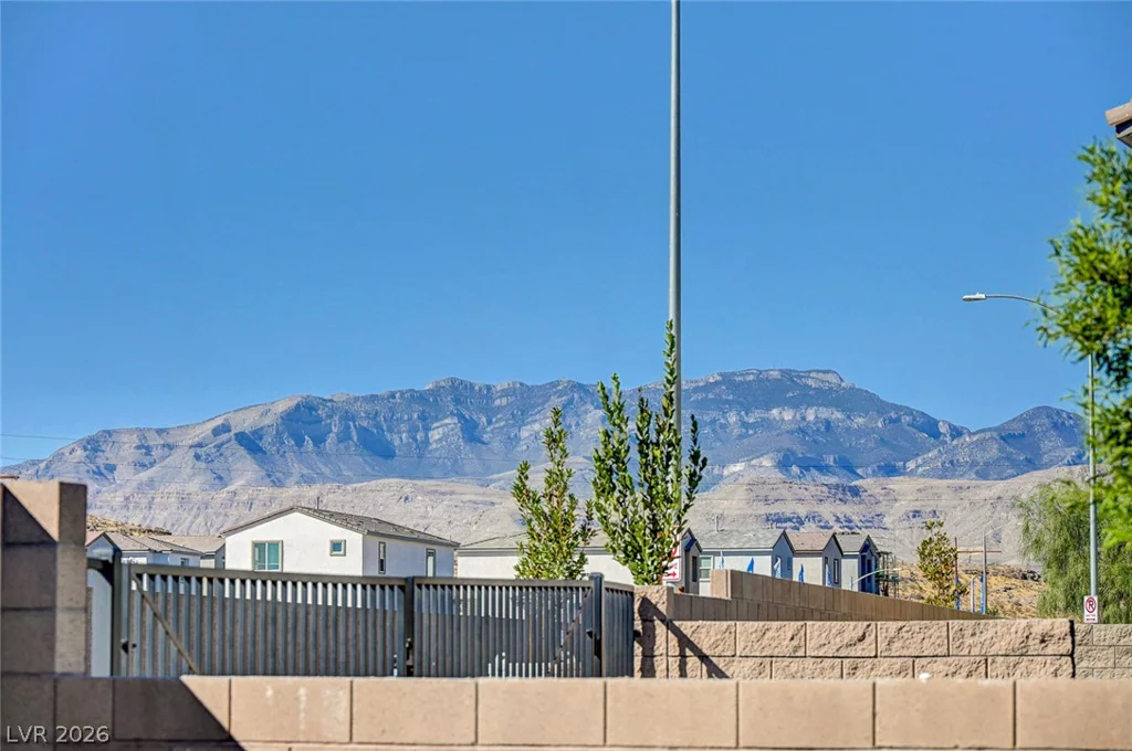 9467 Nottingham Bay, Las Vegas, NV 89178