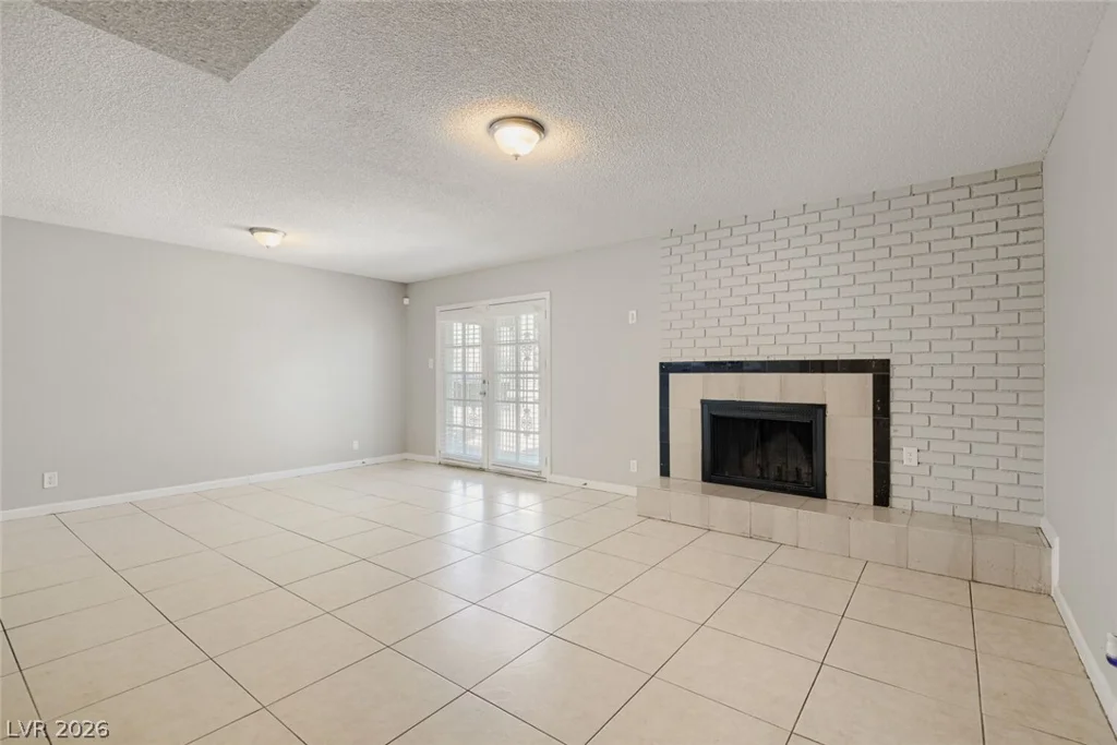 3904 Ventura, Las Vegas, NV 89121