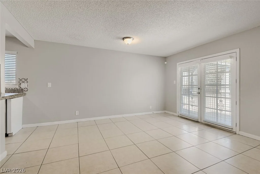 3904 Ventura, Las Vegas, NV 89121