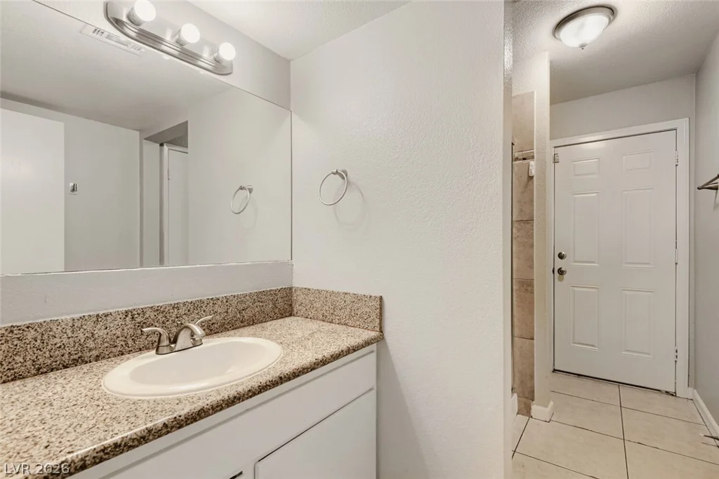 3904 Ventura, Las Vegas, NV 89121