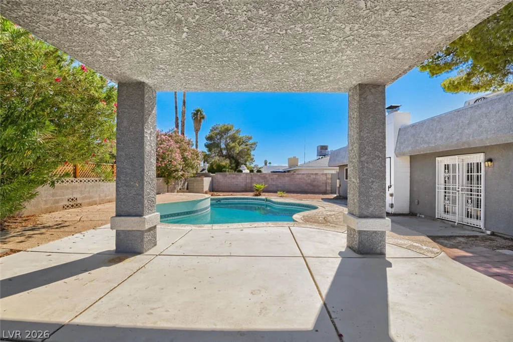 3904 Ventura, Las Vegas, NV 89121