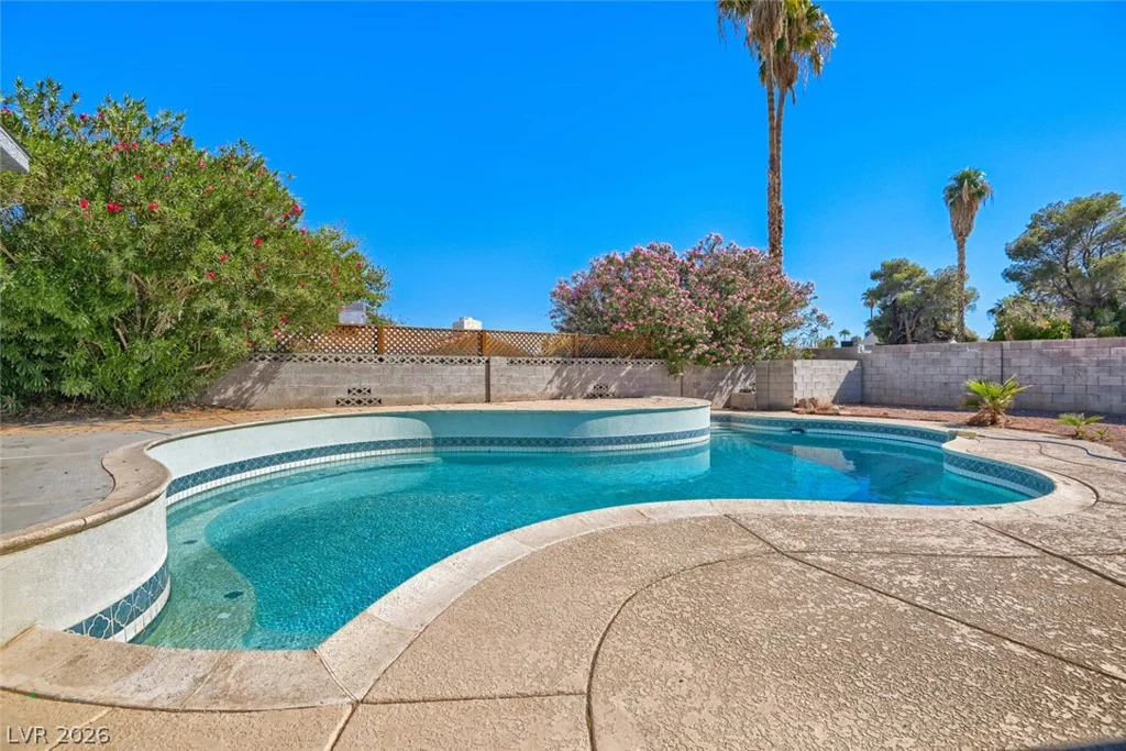 3904 Ventura, Las Vegas, NV 89121
