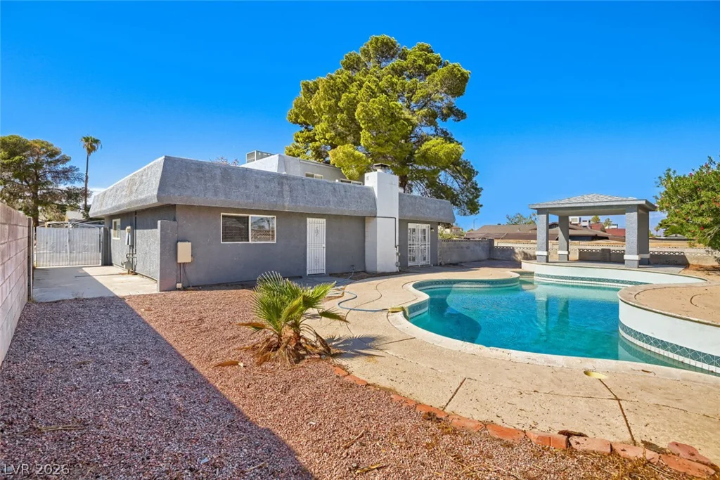 3904 Ventura, Las Vegas, NV 89121