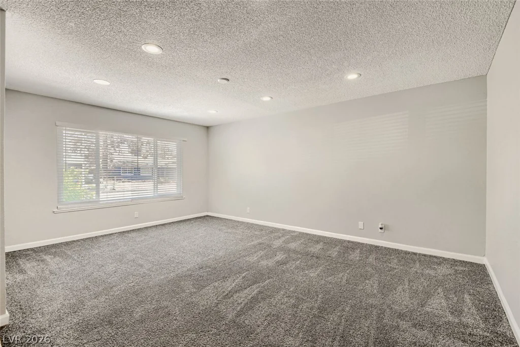 3904 Ventura, Las Vegas, NV 89121