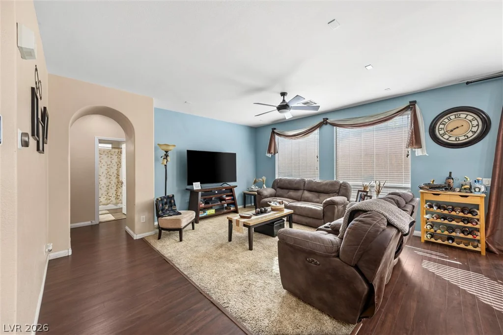 9879 Serona Heights, Las Vegas, NV 89178