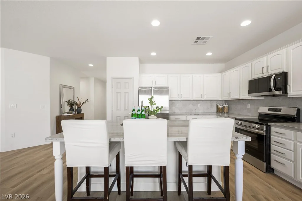 2088 Sawtooth Mountain, Henderson, NV 89044