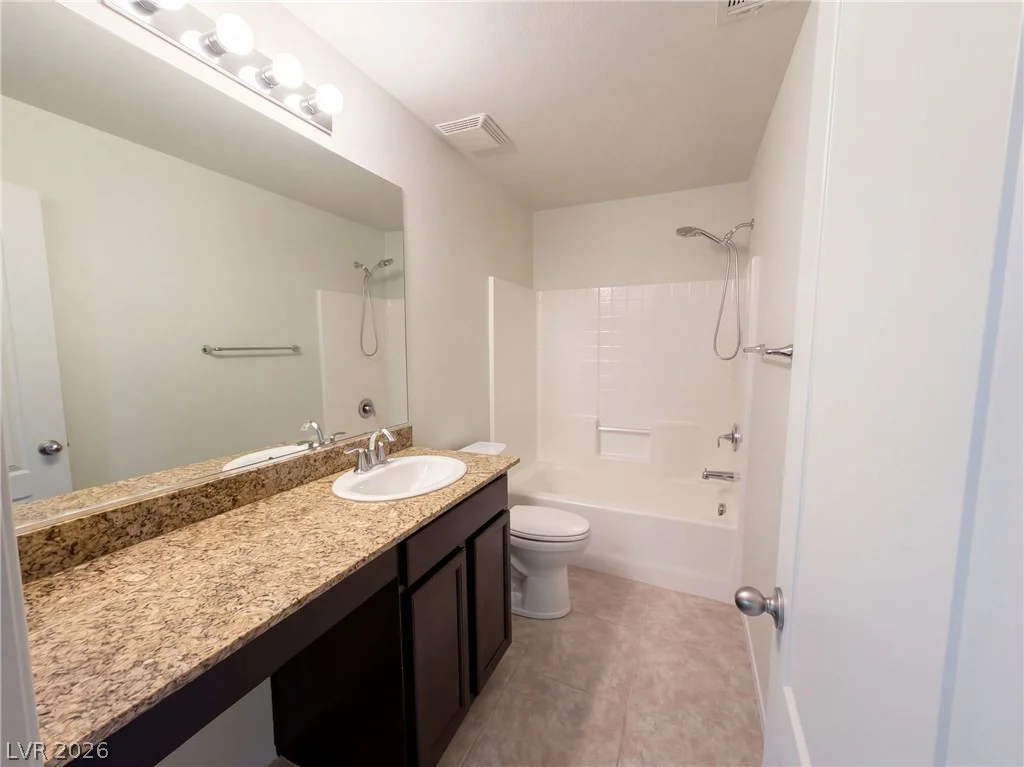 10713 Dobbs, Las Vegas, NV 89166