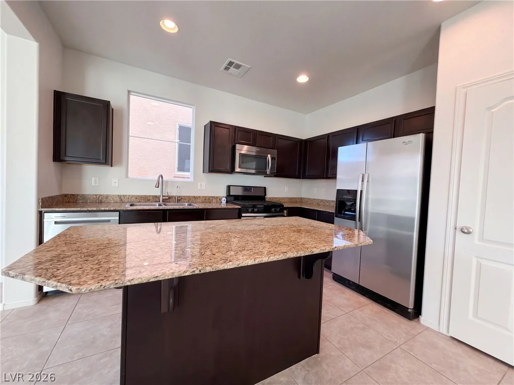 10713 Dobbs, Las Vegas, NV 89166