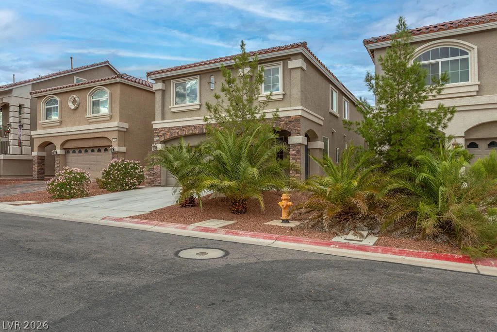 5650 Dancing Bee, Las Vegas, NV 89141