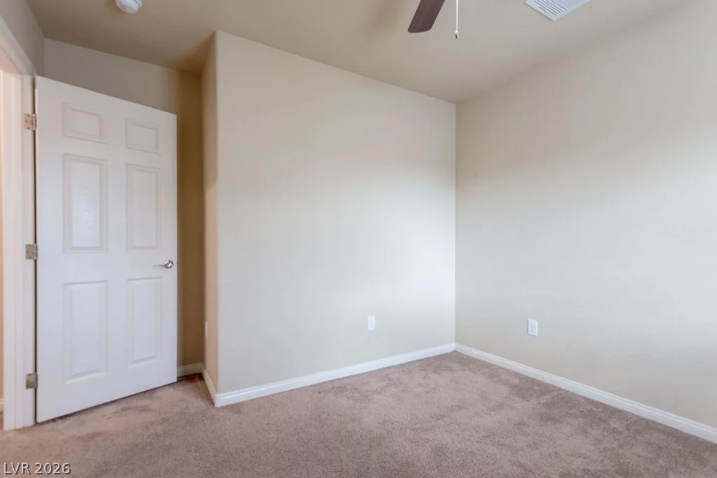 5650 Dancing Bee, Las Vegas, NV 89141