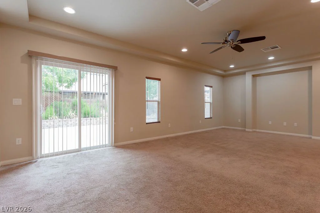 5650 Dancing Bee, Las Vegas, NV 89141