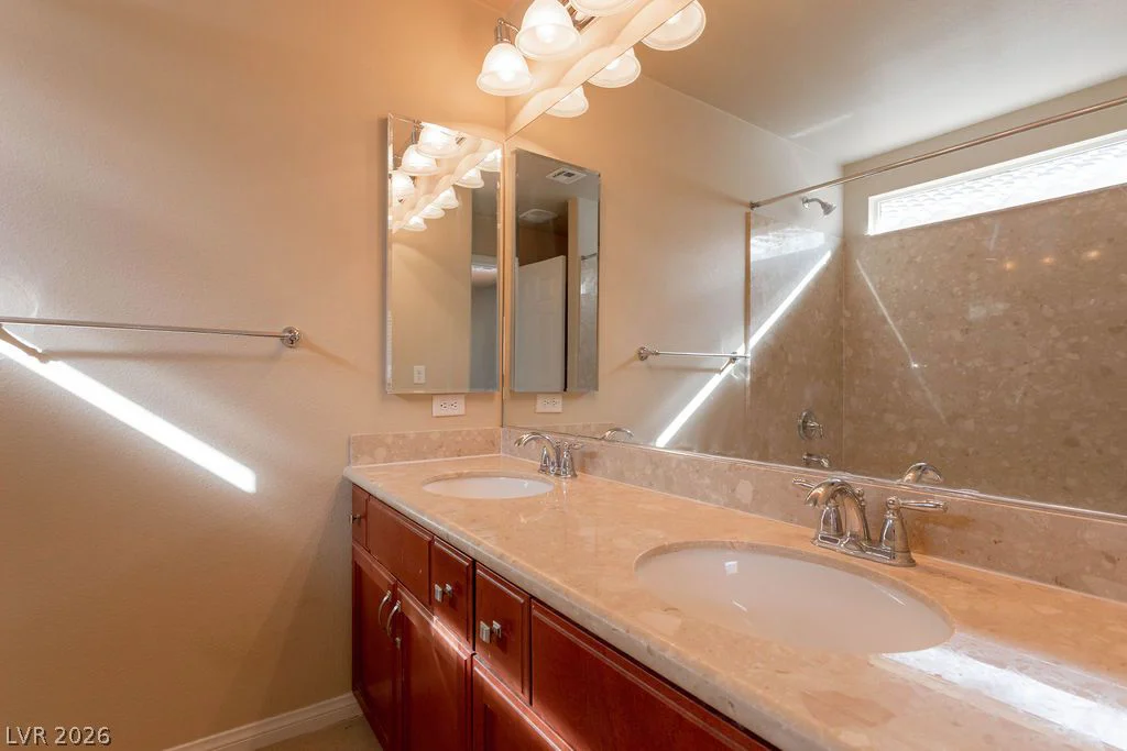 5650 Dancing Bee, Las Vegas, NV 89141